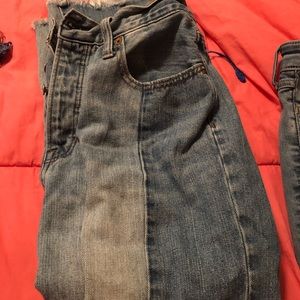 American Eagle mom jean